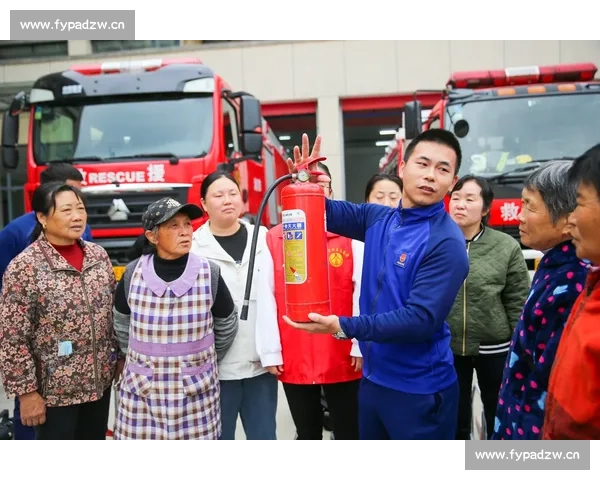 消防员技能比拼展现英勇风采 共同争夺最强救援之星荣耀